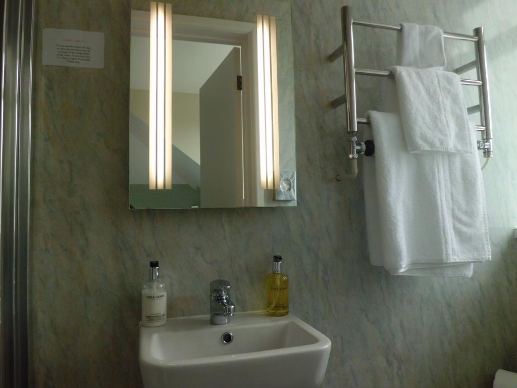 Fair Winds Guest House Brixham Δωμάτιο φωτογραφία